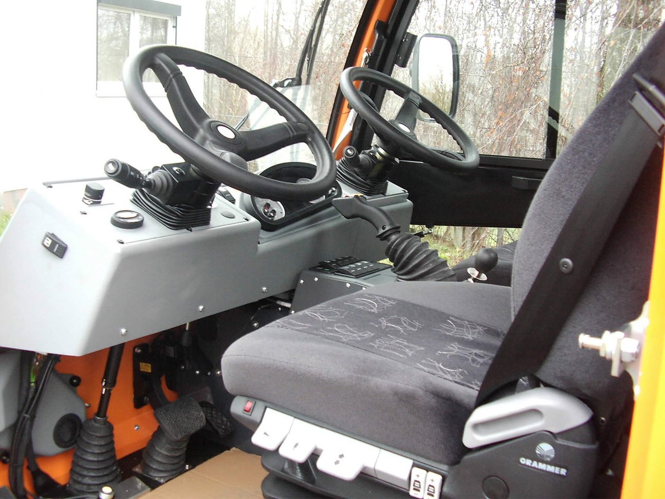 Boki avec conduite à droite ou à gauche